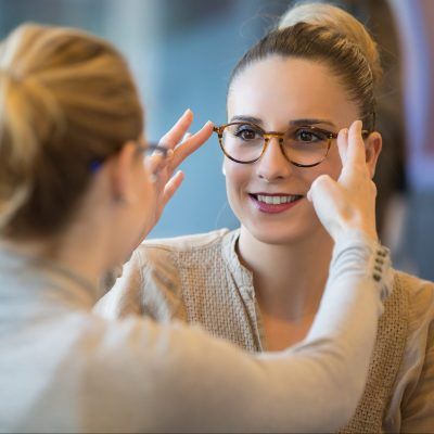 The Ultimate Guide to Choosing Glasses That Make You Feel Fabulous The Ultimate Guide to Choosing Glasses That Make You Feel Fabulous