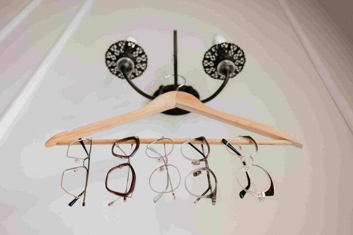 The Top Eyeglass Frame Materials and Their Benefits