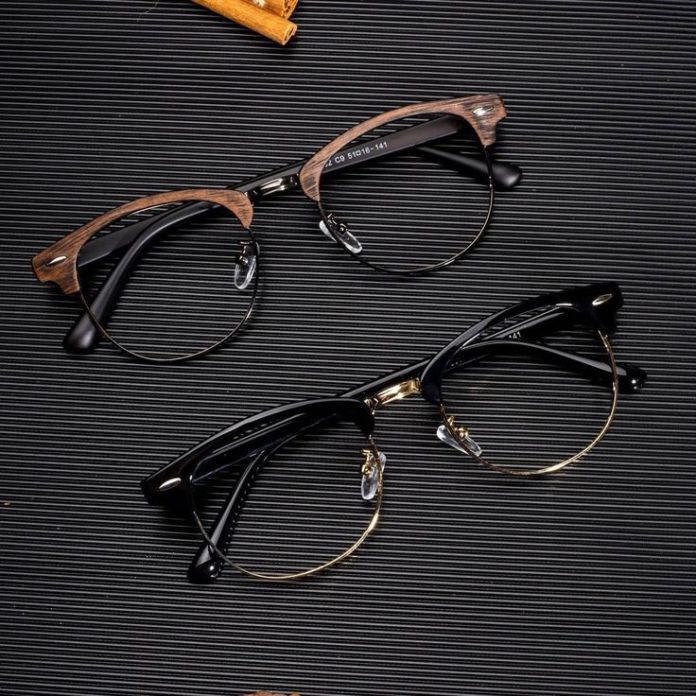 Comparing Bioacetate Frames vs. Plastic: Which is Better for You and the Environment? Comparing Bioacetate Frames vs. Plastic: Which is Better for You and the Environment?