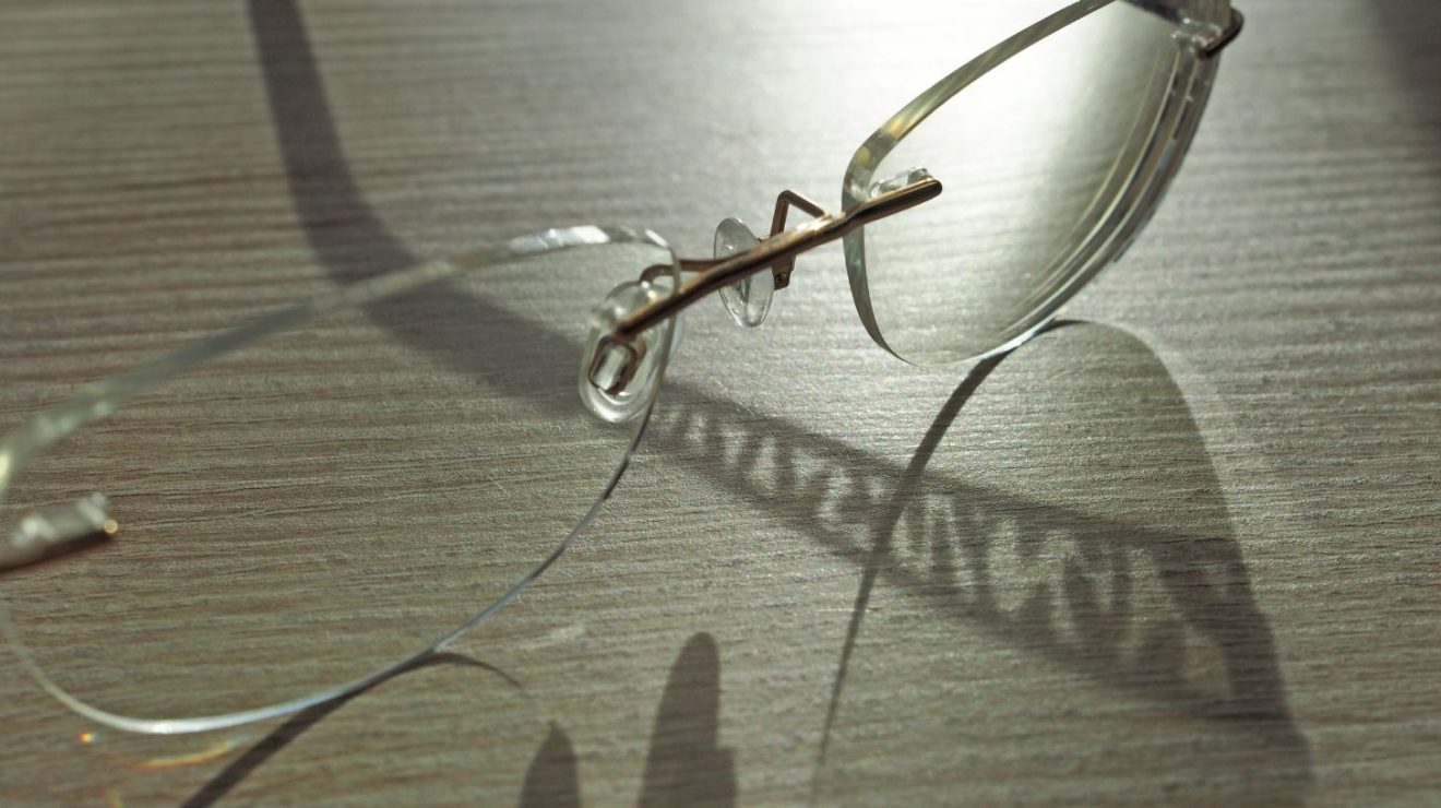 Are Rimless Frames the 2025 Comeback Nobody Saw Coming? Daily