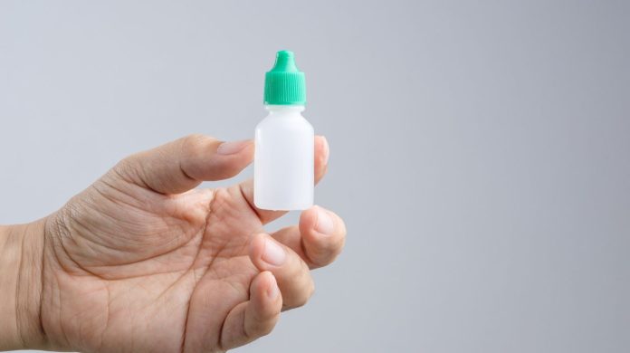 7 Hidden Risks of OTC Eye Drops You Should Know