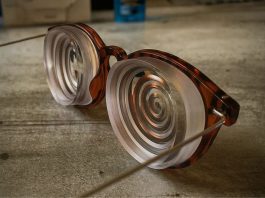 The Secret Aesthetics of Lens Thickness The Secret Aesthetics of Lens Thickness