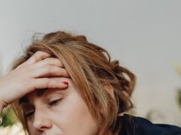 Why Reading Glasses Suddenly Stop Working After 45