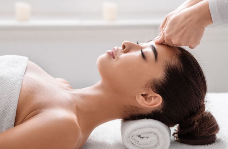 The acupressure points for the eyes