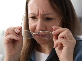 10 Habits That Could Be Secretly Hurting Your Vision