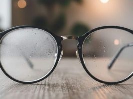 6 Easy Ways to Stop Glasses From Fogging Up