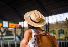 What Frequent Travelers Know About Eyewear That Casual Wearers Don’t What Frequent Travelers Know About Eyewear That Casual Wearers Don't