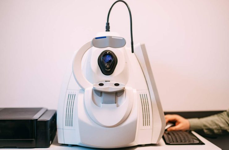 7 Things to Expect During an OCT Eye Scan